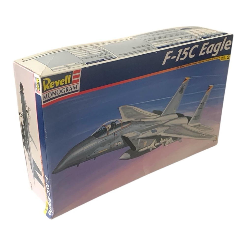 VTG 1998 REVELL F-15C EAGLE Fighter Jet Model Kit Collectible Military Aviation